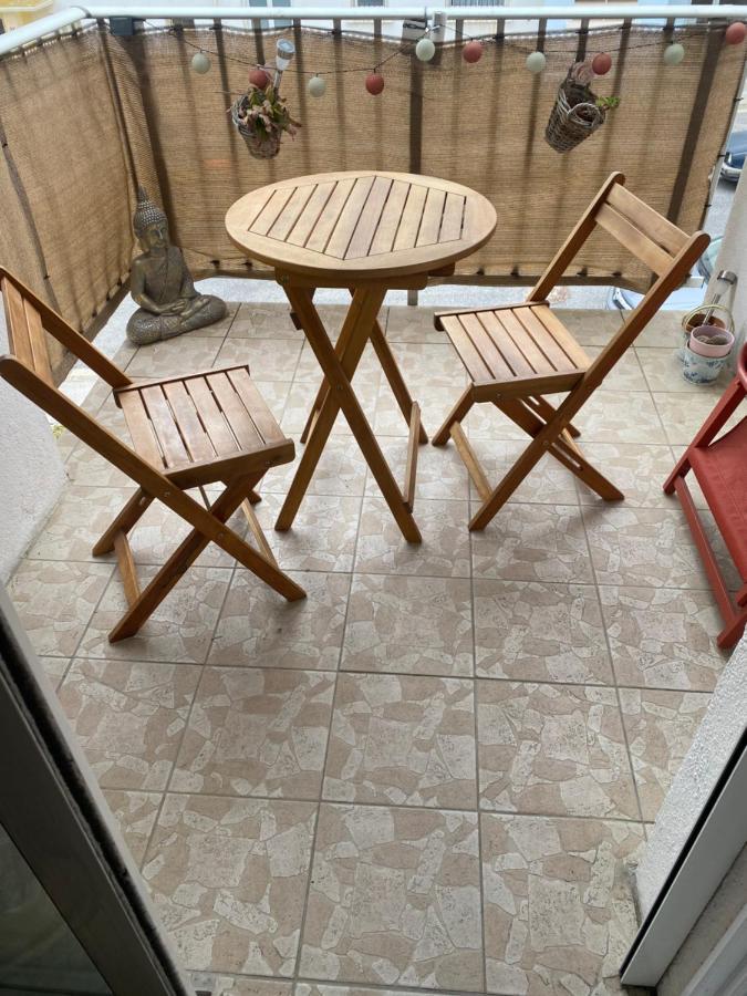 Cosy T2 Avec Terrasse A 5 Min De La Plage Sete Exterior photo